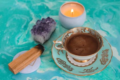 Online-Frauenkreis am 11.03.22 - Ein Cacao-Ritual, Verbindung mit unserer Weiblichkeit, sanftes Yoga und eine Schreibübung füllen den Abend.