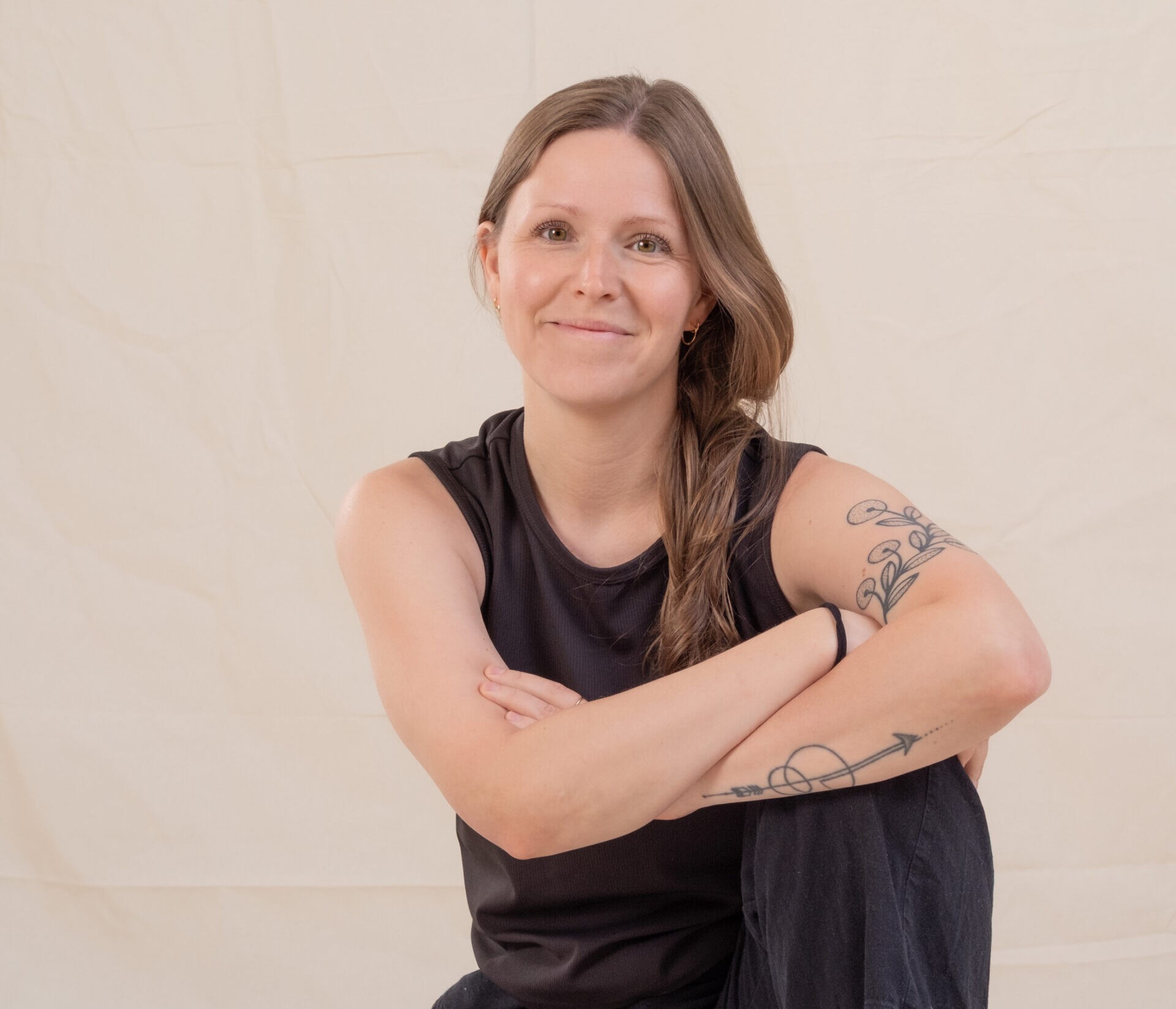 Beim Yin Yoga & Sound Healing Special stimmt Yogalehrerin Simone dich auf den Winter ein, Körper und Geist dürfen entspannen, im Sound baden.